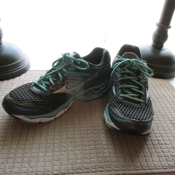 Mizuno Wave Creation 17 - Picture 1 of 7